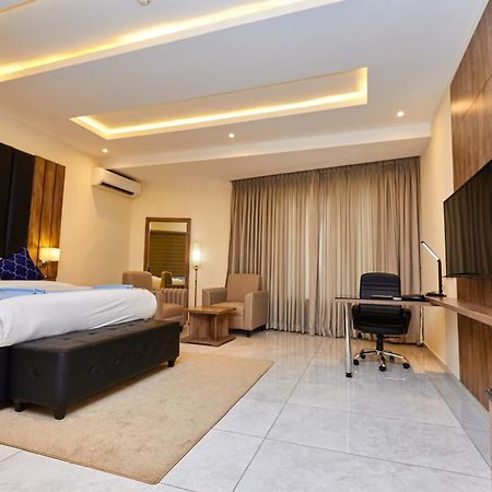 Vintano Hotel Lekki Luaran gambar