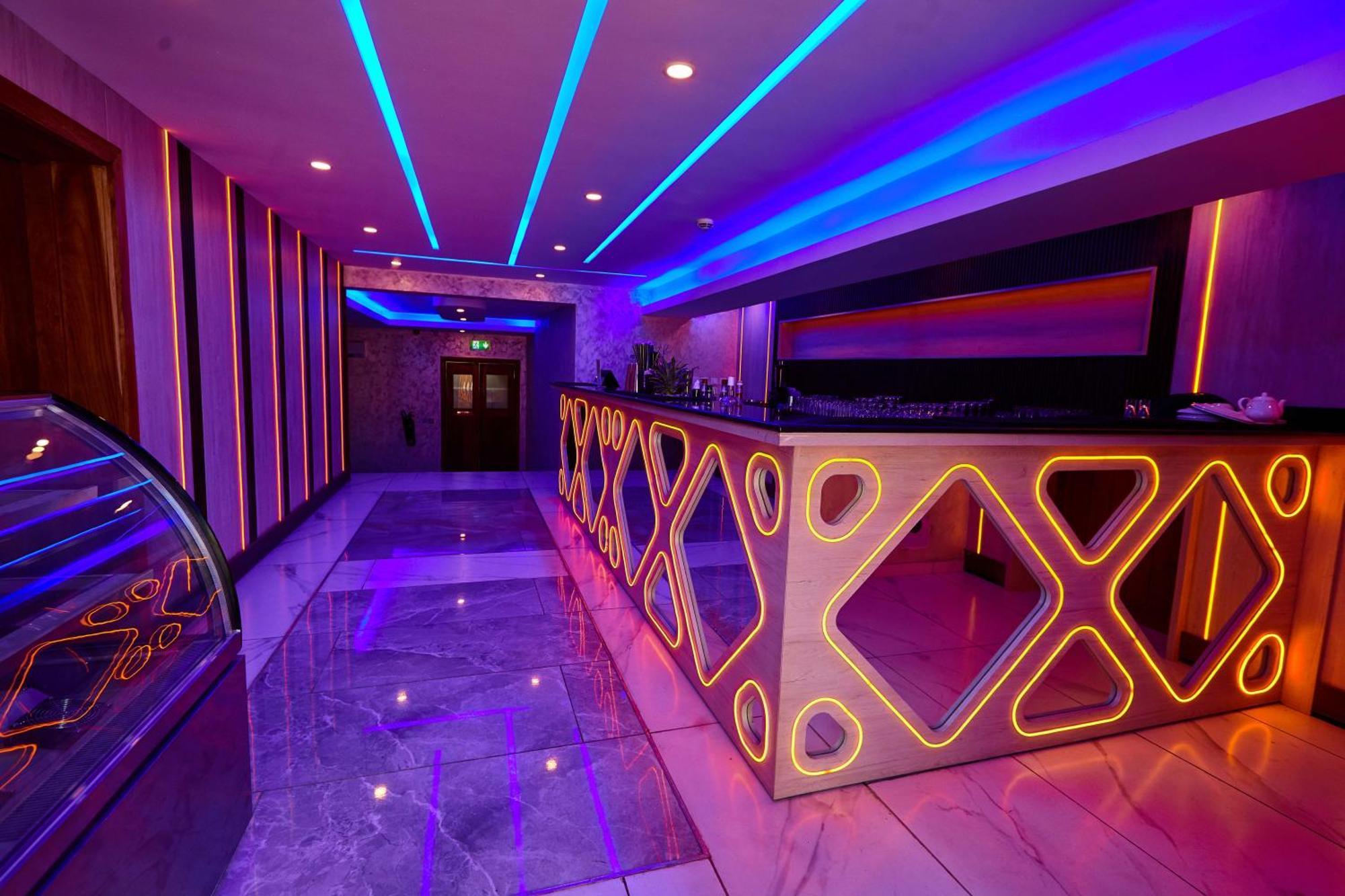 Vintano Hotel Lekki Luaran gambar