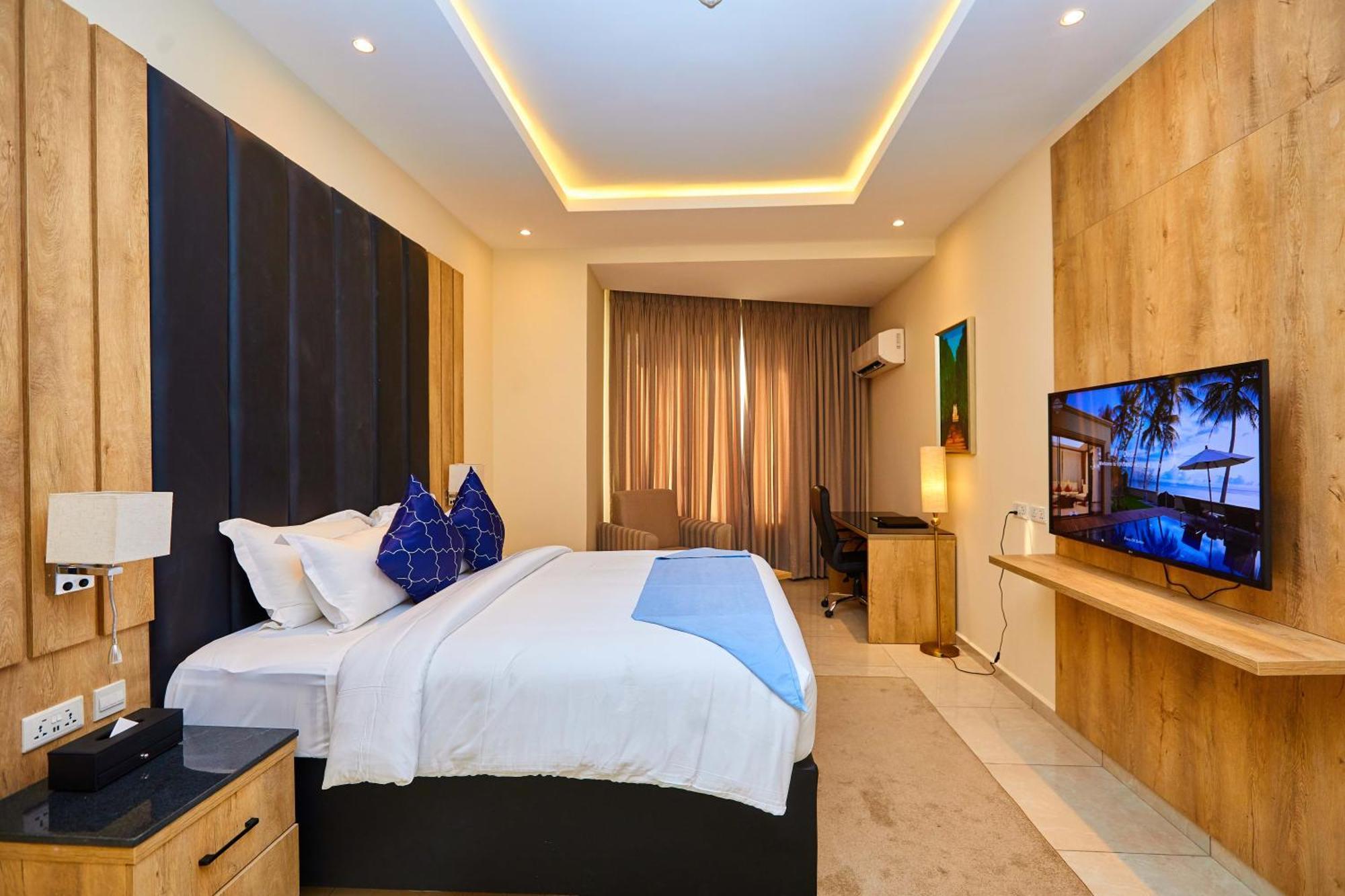 Vintano Hotel Lekki Luaran gambar