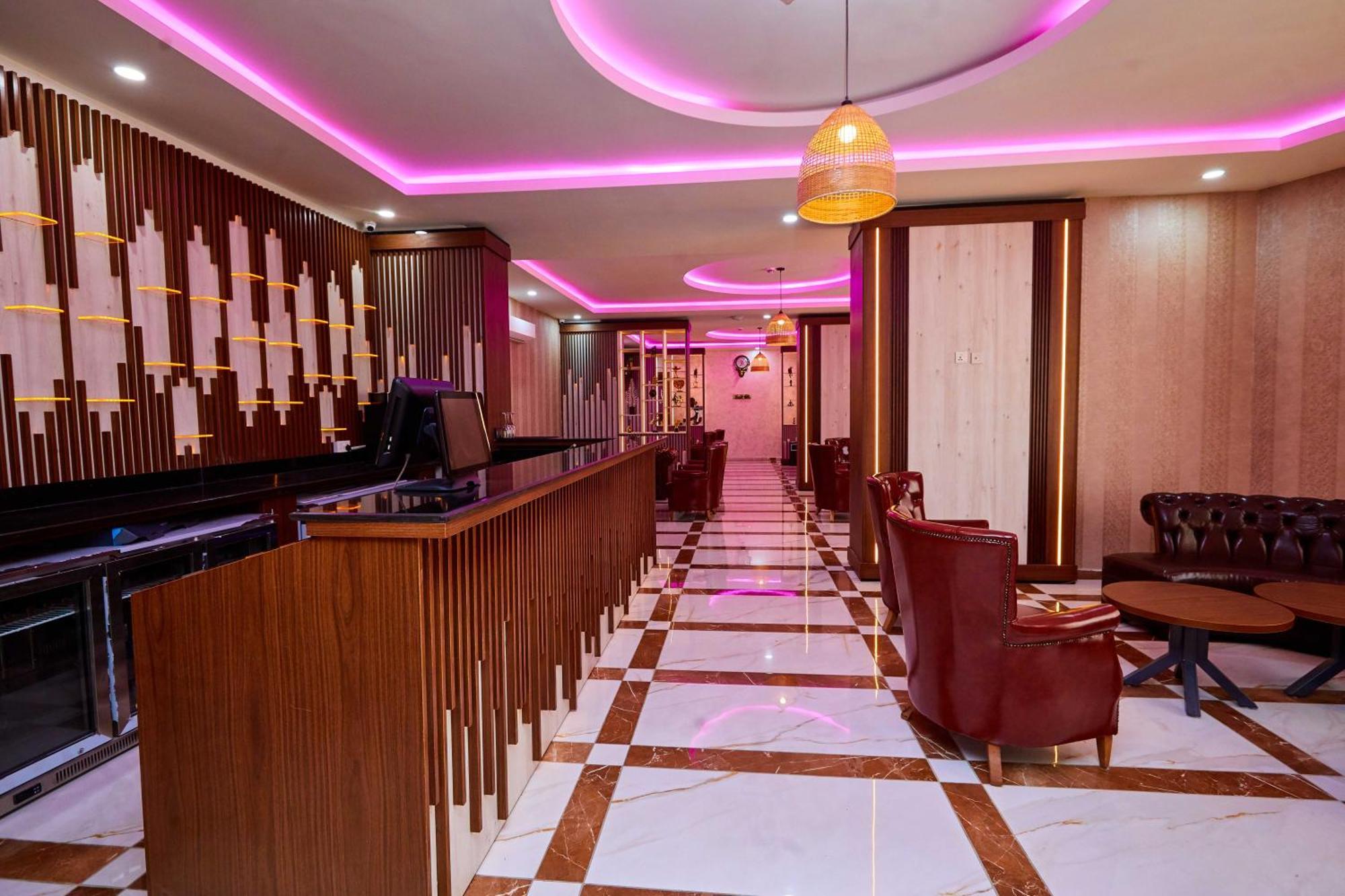 Vintano Hotel Lekki Luaran gambar