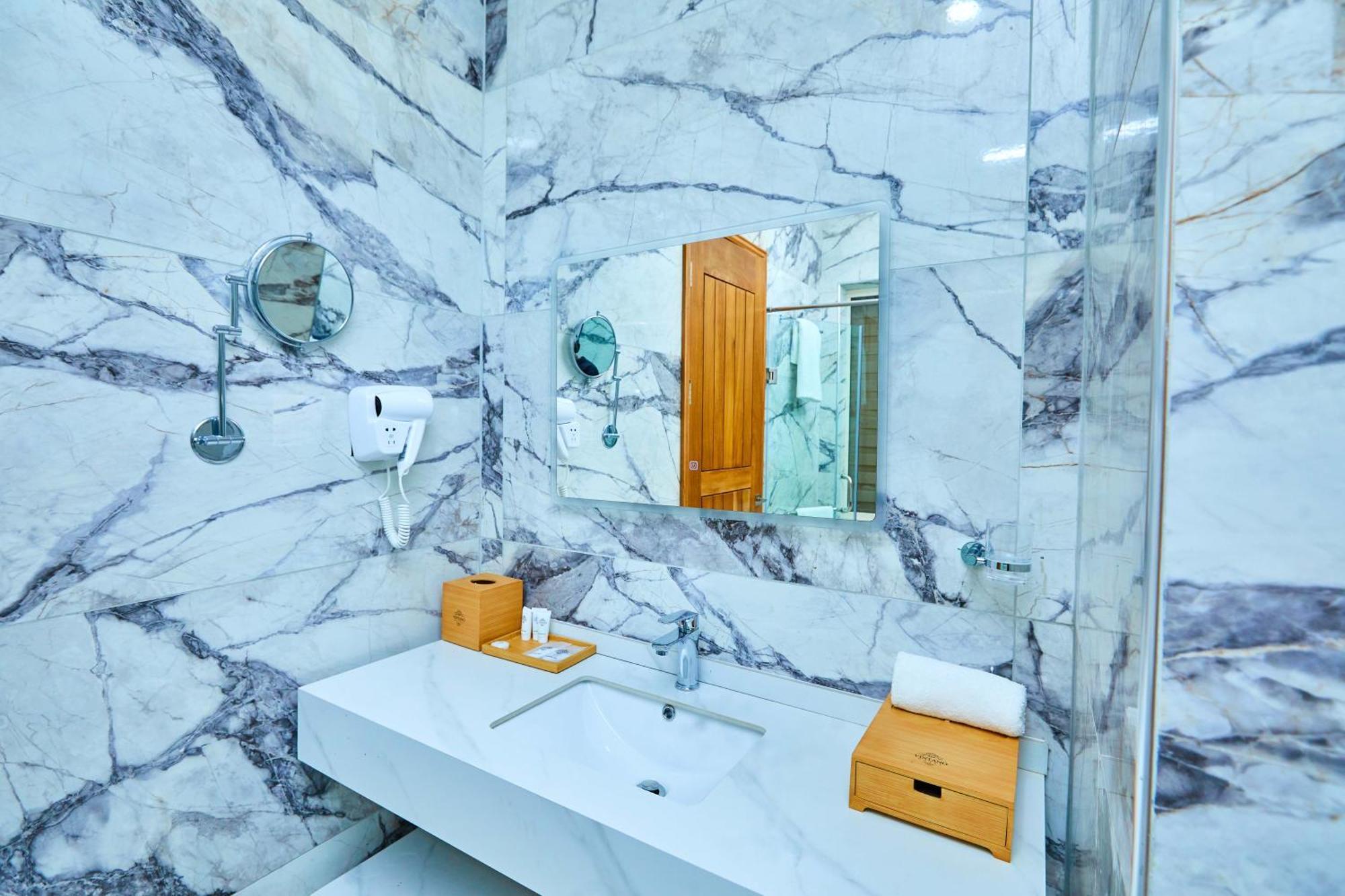 Vintano Hotel Lekki Luaran gambar