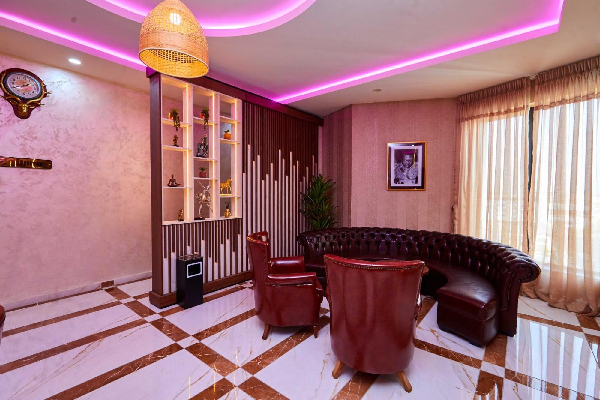 Vintano Hotel Lekki Luaran gambar