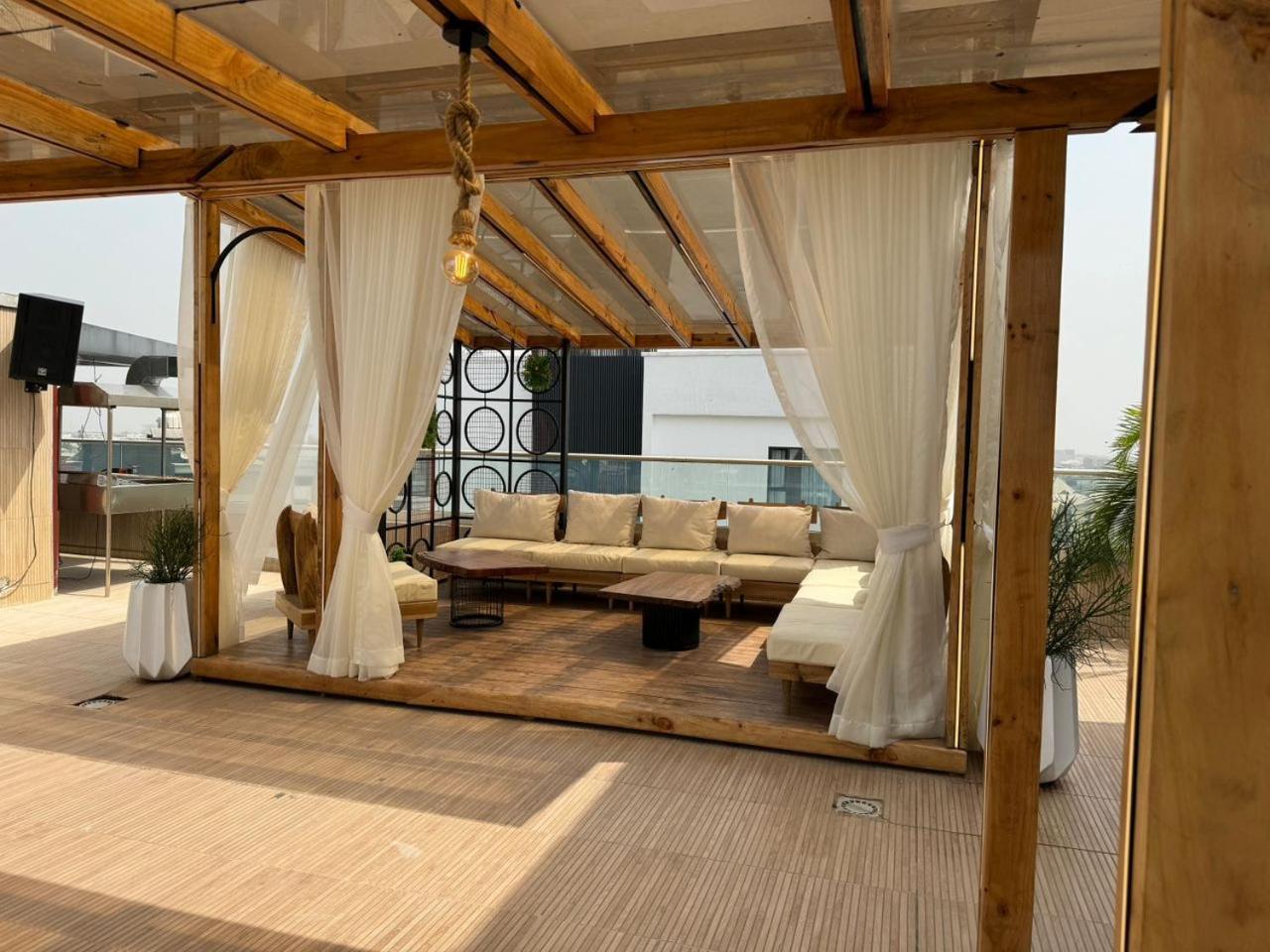 Vintano Hotel Lekki Luaran gambar