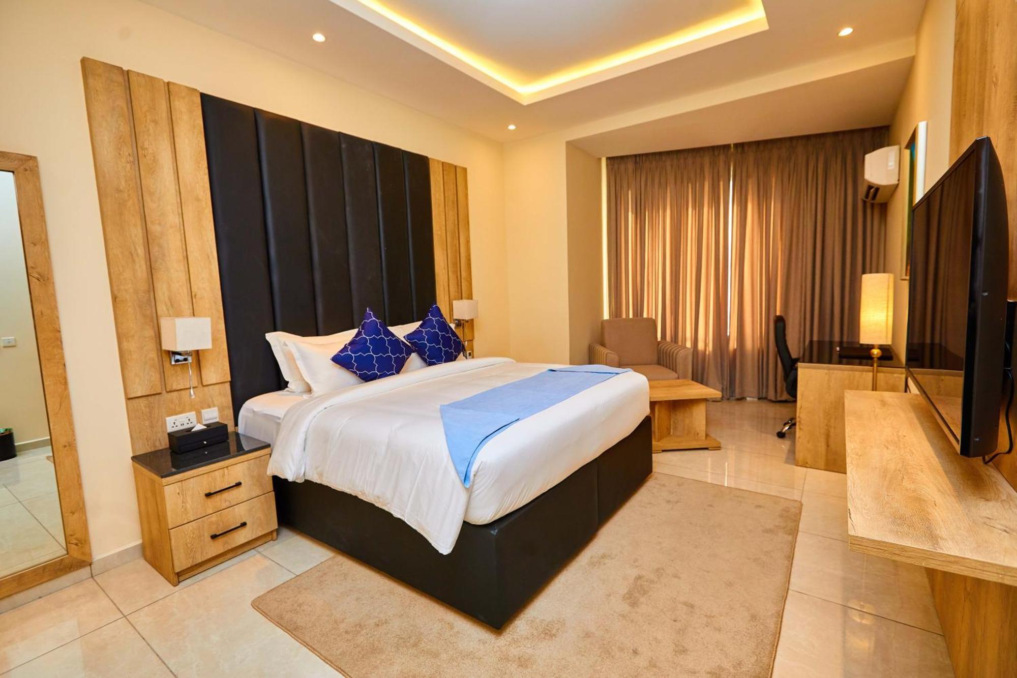 Vintano Hotel Lekki Luaran gambar